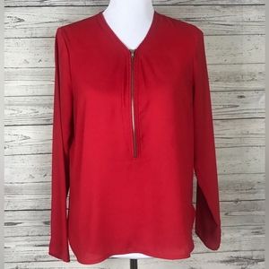 Harlowe & Graham - 1/2 Zip Front Long-Sleeve V-Neck Front Blouse | Red | XS